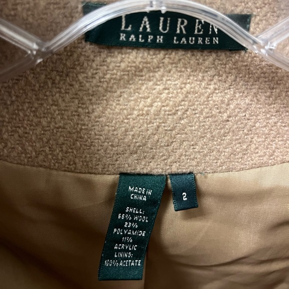 Lauren Ralph Lauren Short/Cropped Tan/Camel Button Coat in Size 2 - Picture 4 of 8